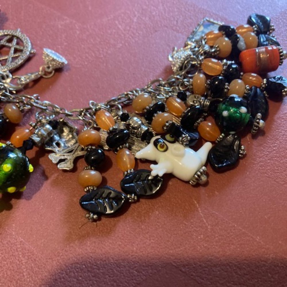 Fashion jewelry Halloween bracelet - Picture 6 of 10